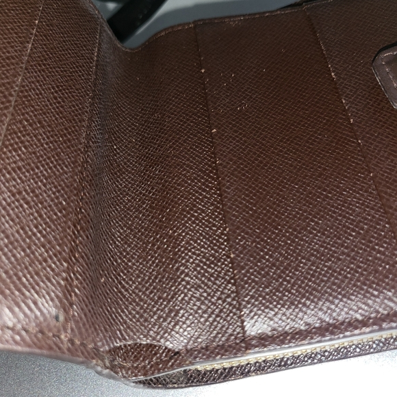 Louis Vuitton Disc.Damier Ebene Compact Zip Wallet - Picture 6 of 16